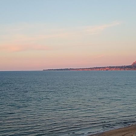 Vila La Finestra Sul Mare Piano 2 Trappeto  Exteriér fotografie